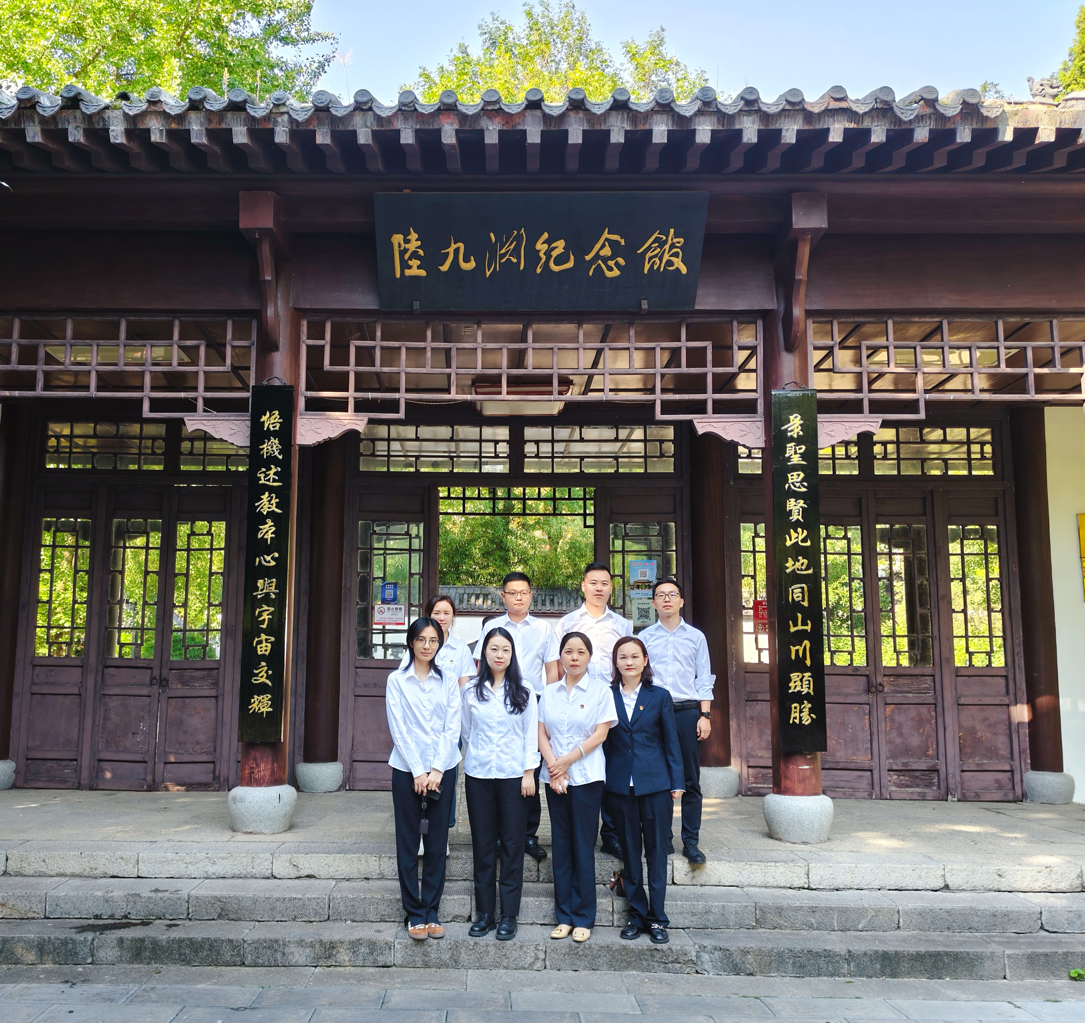 图片1 图片1